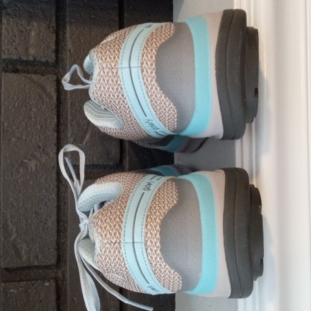 Women's Blue Gray Mighty Walk Gravity Defyer Comfort Fit Athletic Shoes - Picture 8 of 10